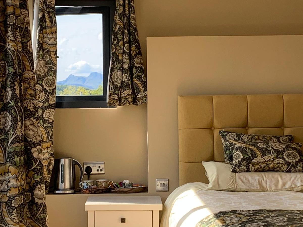 The Penthouse Bowness Luxury Loft Jacuzzi Bath & Complimentary Lakeview Spa Membership Luaran gambar